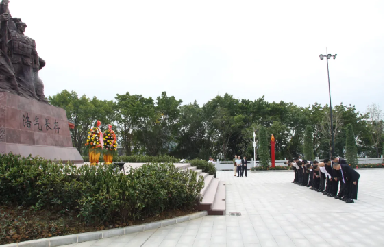 918²©ÌìÌÃ(ÖйúÇø)¼¯ÍÅ